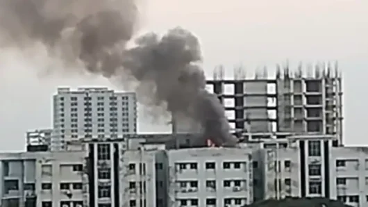 ময়মনসিংহ মেডিকেলে লিফটের কাভারিংয়ে আগুন